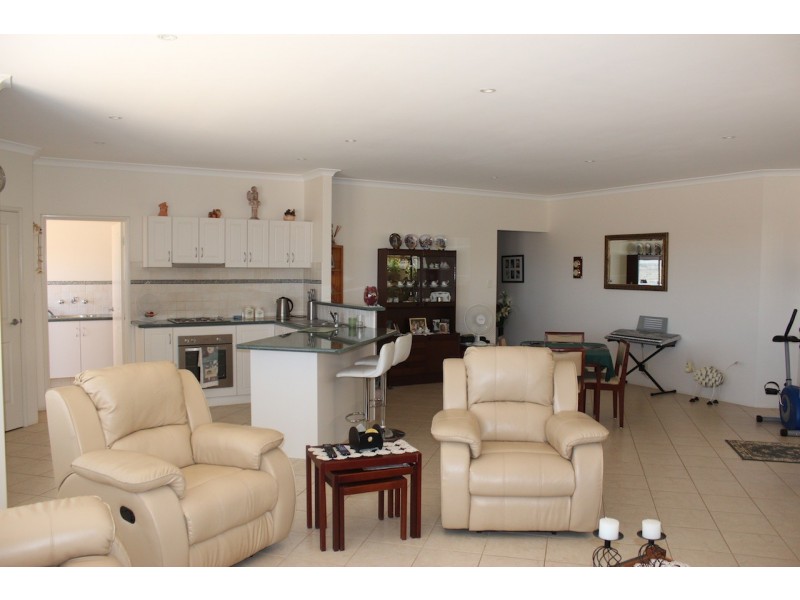 54 Tersonia Way, Strathalbyn WA 6530