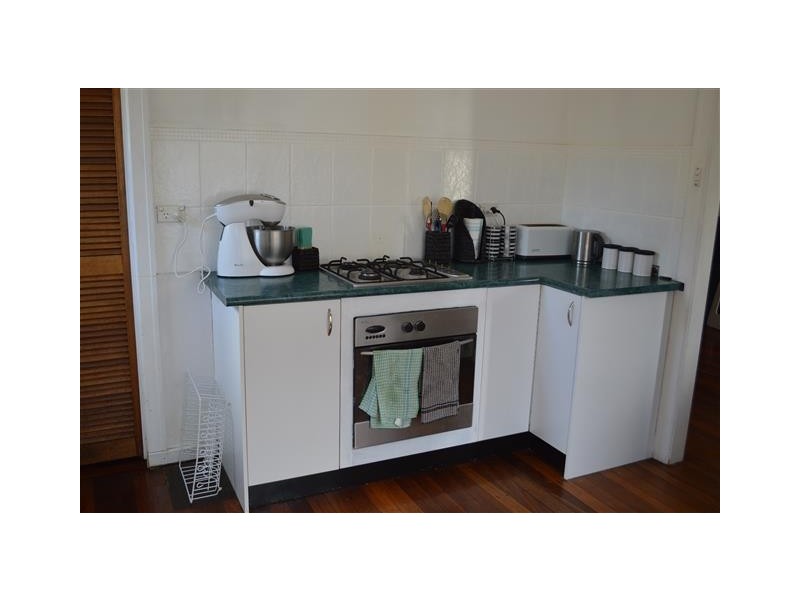 207A Fifth Street, Wonthella WA 6530