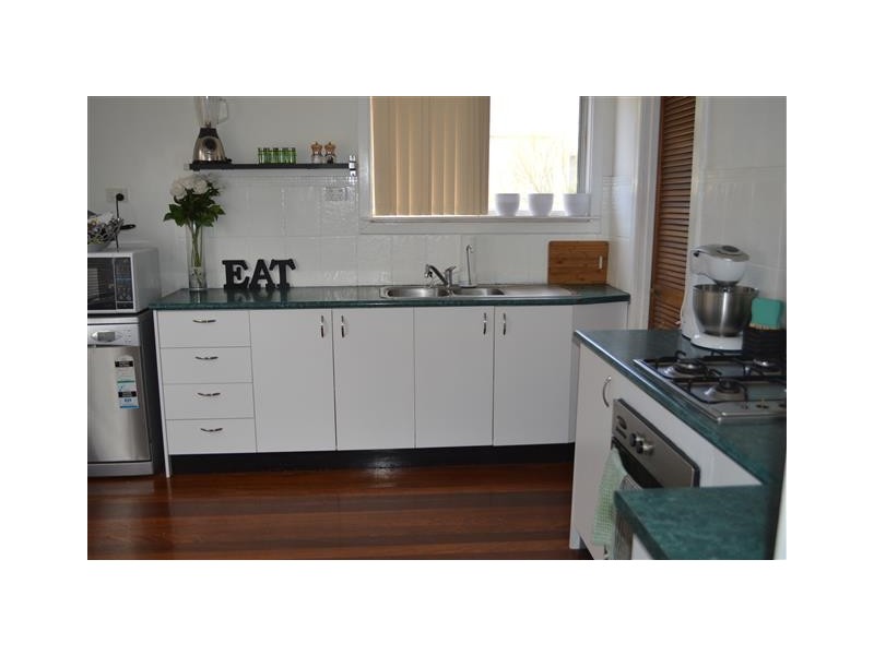 207A Fifth Street, Wonthella WA 6530