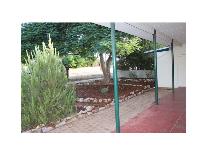 207A Fifth Street, Wonthella WA 6530