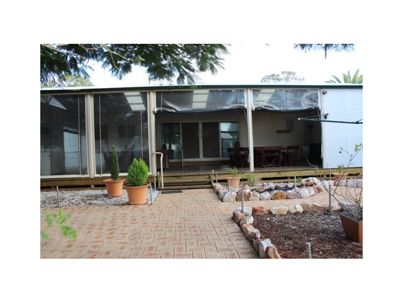 207A Fifth Street, Wonthella WA 6530