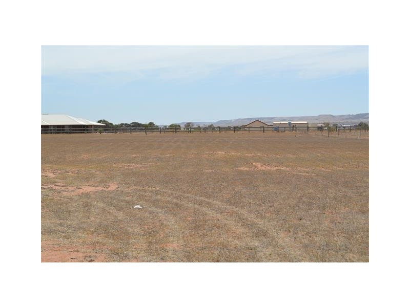 68 Sadler Way, Deepdale WA 6532