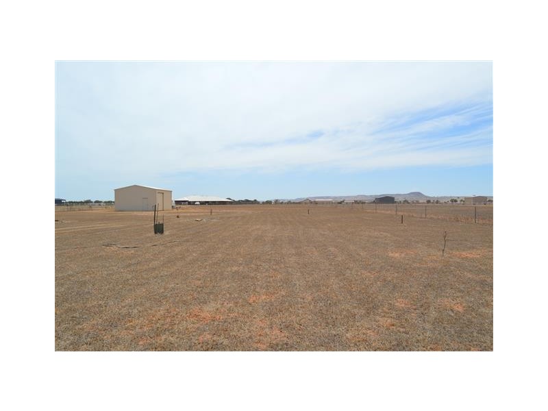 68 Sadler Way, Deepdale WA 6532