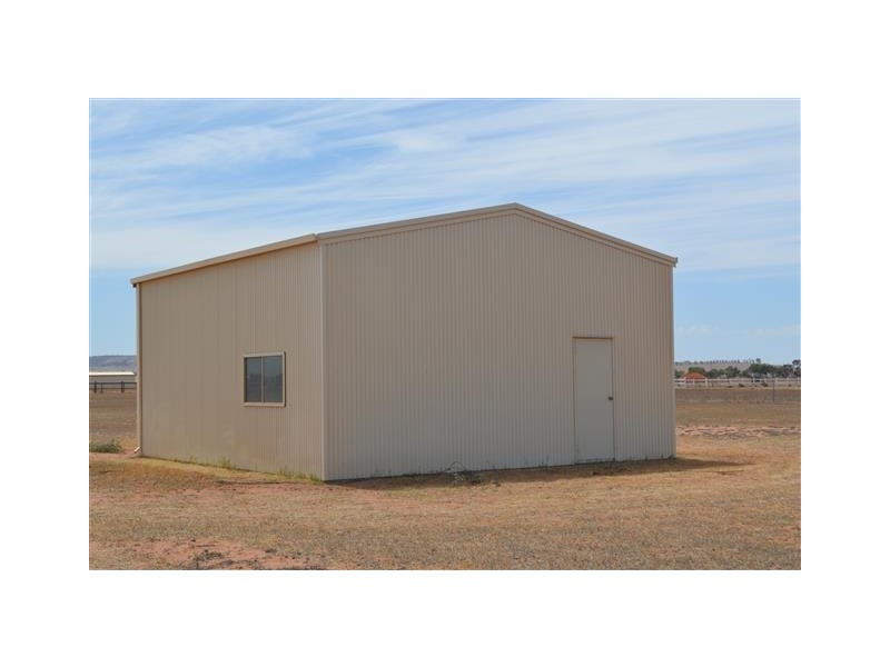 68 Sadler Way, Deepdale WA 6532