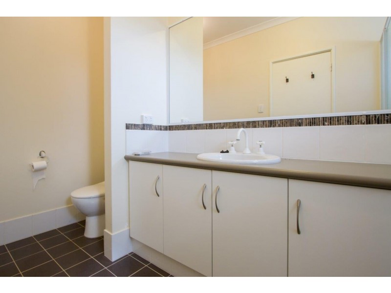 48 Tersonia Way, Strathalbyn WA 6530