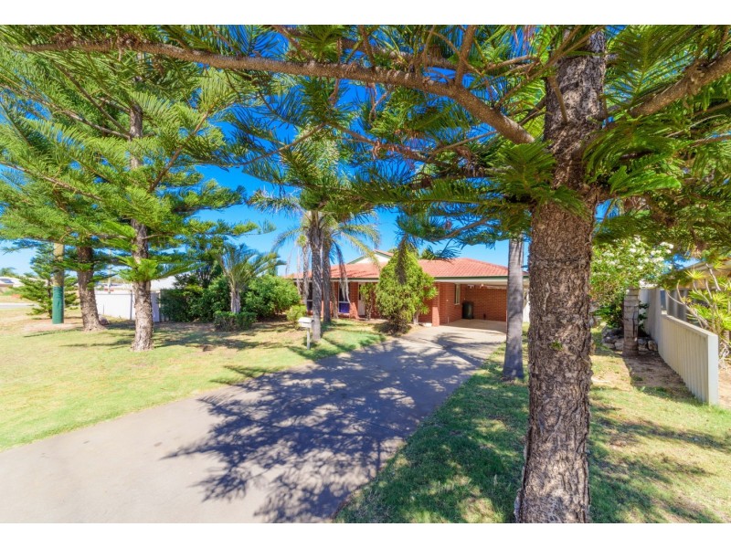 29 River Drive, Cape Burney WA 6532