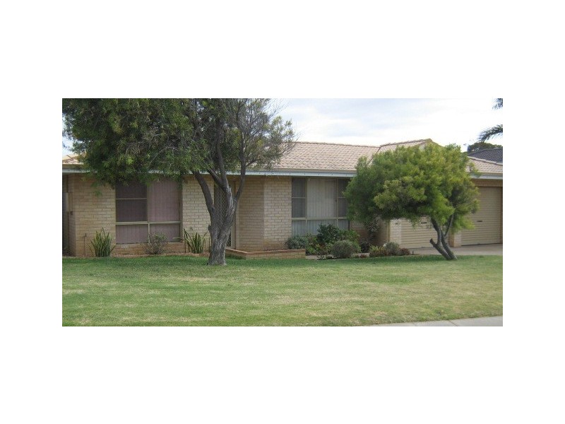 3 Mildwaters Place, Mount Tarcoola WA 6530