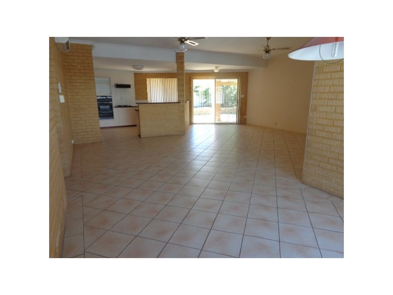 10 Mildwaters Place MT TARCOOLA, Geraldton WA 6530