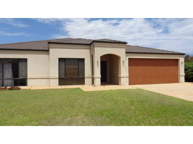 14 Melaleuca Drive, Strathalbyn WA 6530