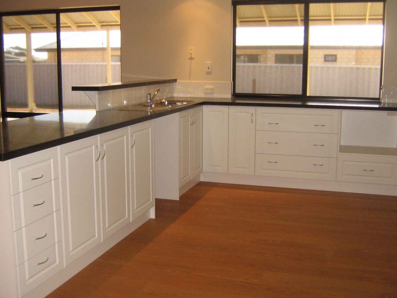 14 Melaleuca Drive, Strathalbyn WA 6530