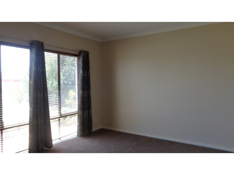 14 Melaleuca Drive, Strathalbyn WA 6530