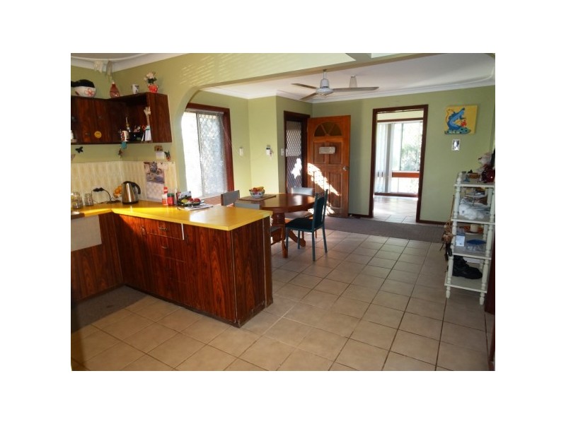 10 Kenny Cres, Rangeway WA 6530