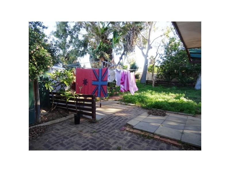 10 Kenny Cres, Rangeway WA 6530