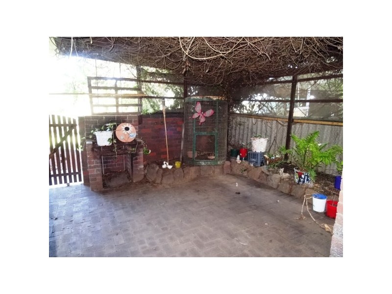 10 Kenny Cres, Rangeway WA 6530