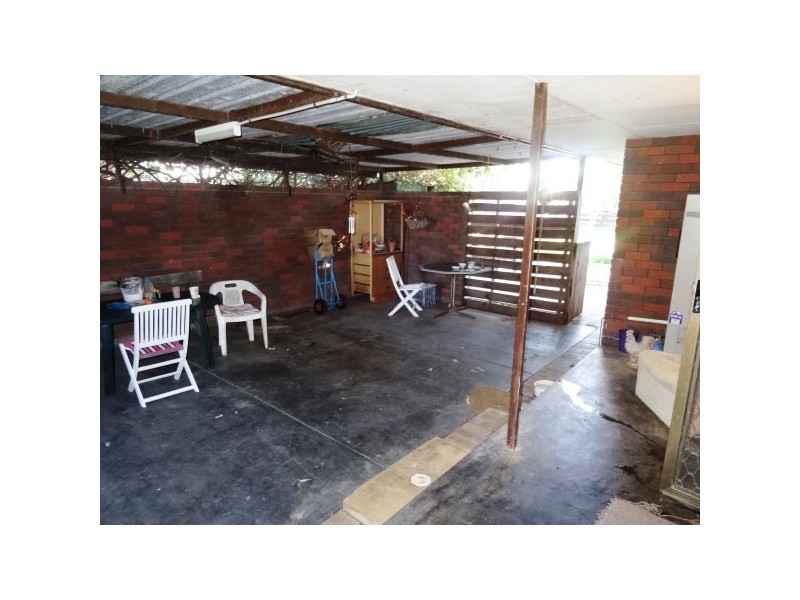 10 Kenny Cres, Rangeway WA 6530