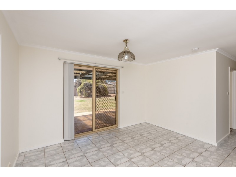 90 McAleer Drive, Mahomets Flats WA 6530