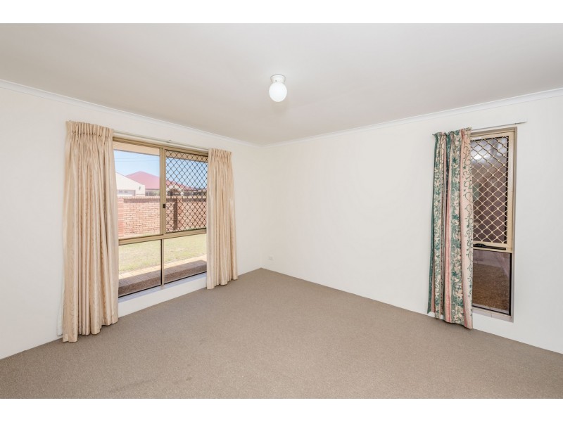 90 McAleer Drive, Mahomets Flats WA 6530