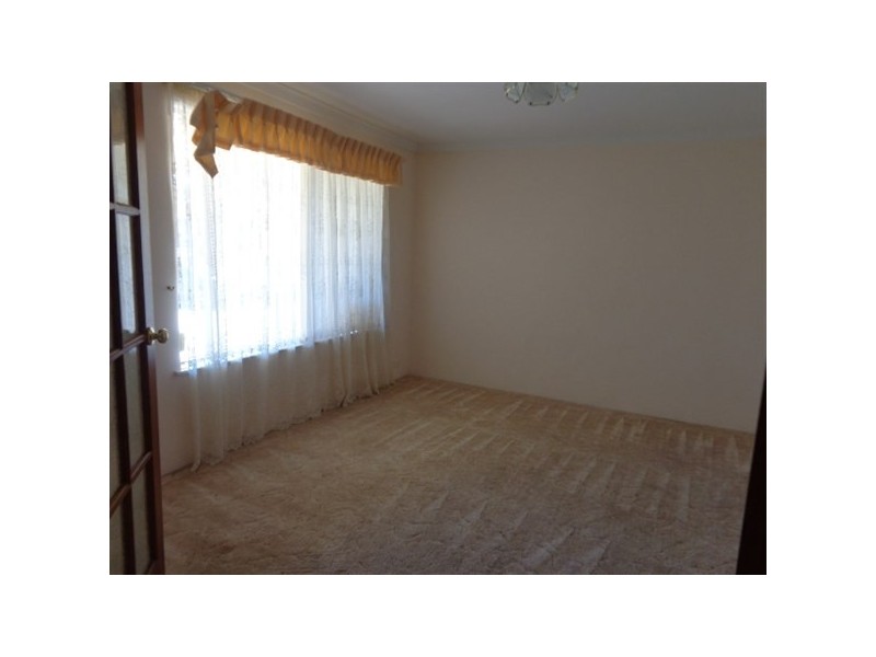 10 Mildwaters Close, Mount Tarcoola WA 6530