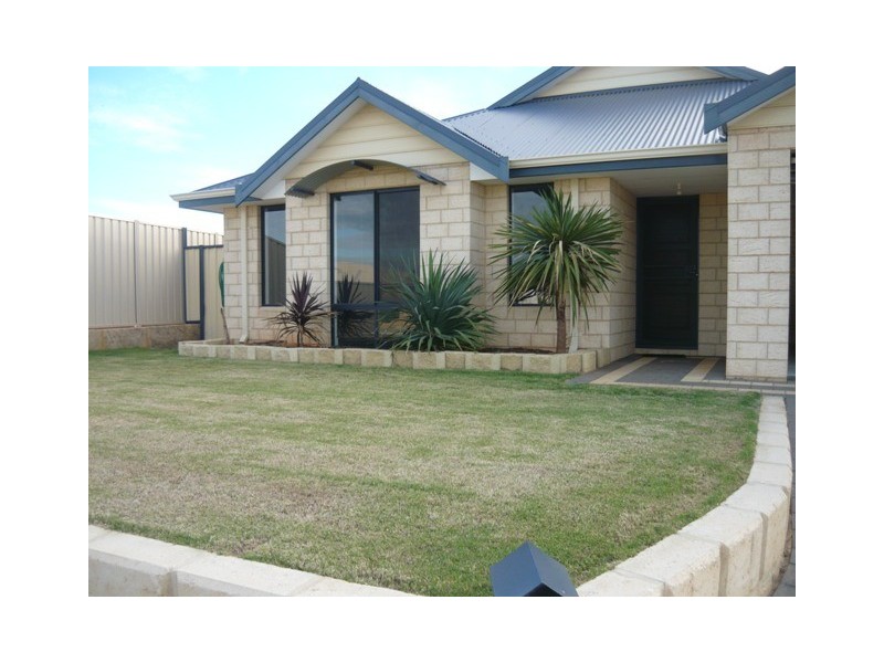 21 Brittania Parade, Wandina WA 6530