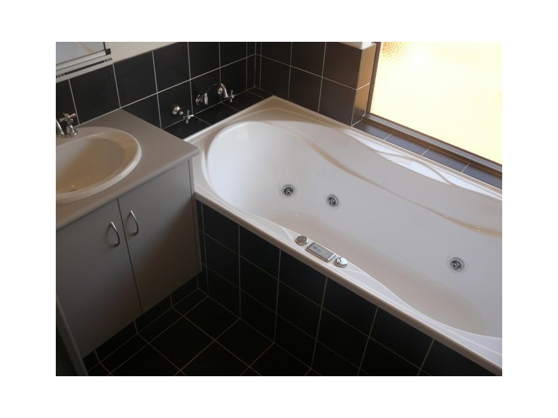 21 Brittania Parade, Wandina WA 6530