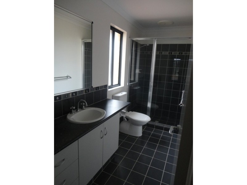 21 Brittania Parade, Wandina WA 6530