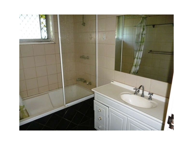 87 Chapman Valley Road, Waggrakine WA 6530