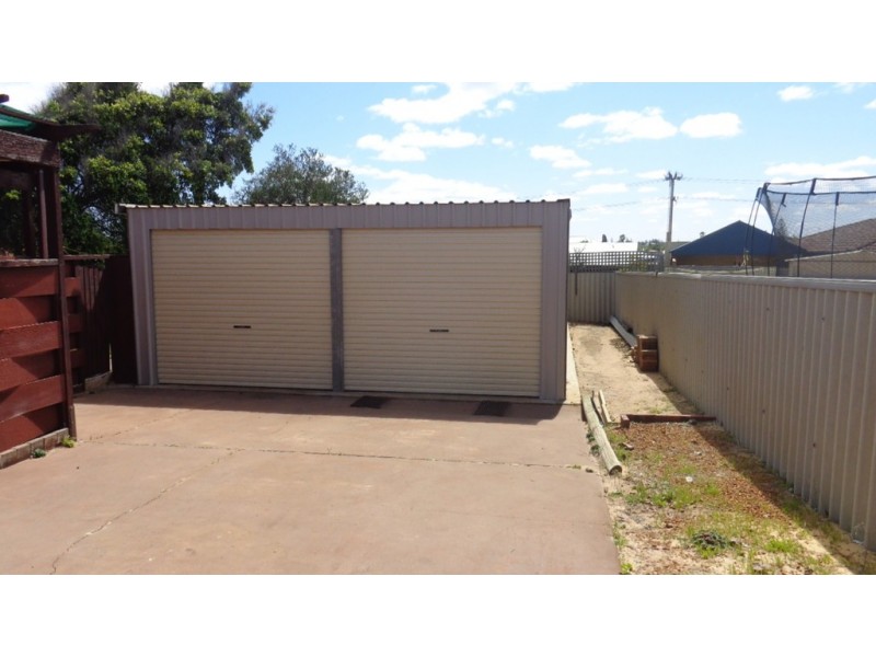 44 Hakea Street, Tarcoola Beach WA 6530