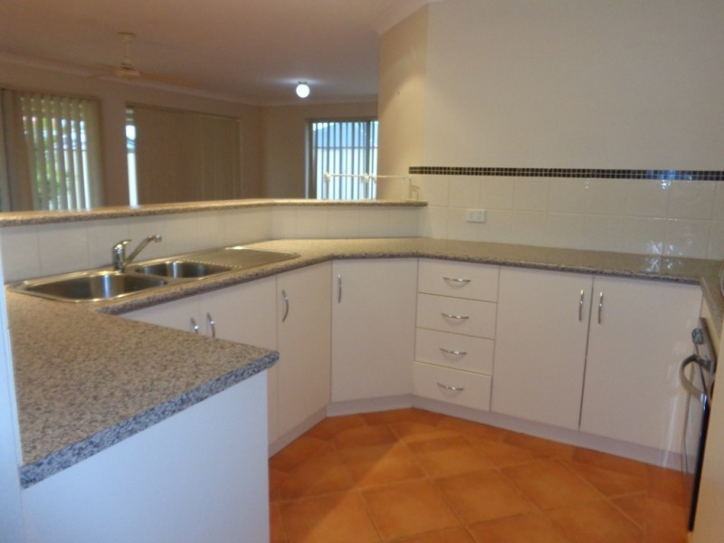 6 Reef Boulevard, Drummond Cove WA 6532