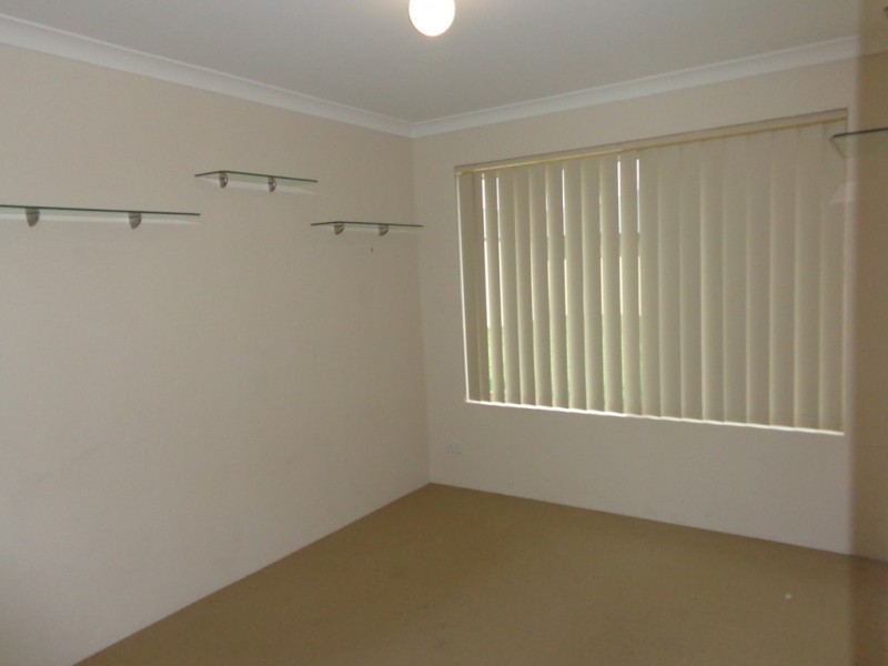 6 Reef Boulevard, Drummond Cove WA 6532