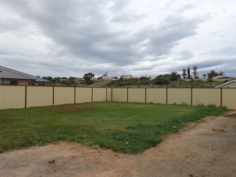 6 Reef Boulevard, Drummond Cove WA 6532