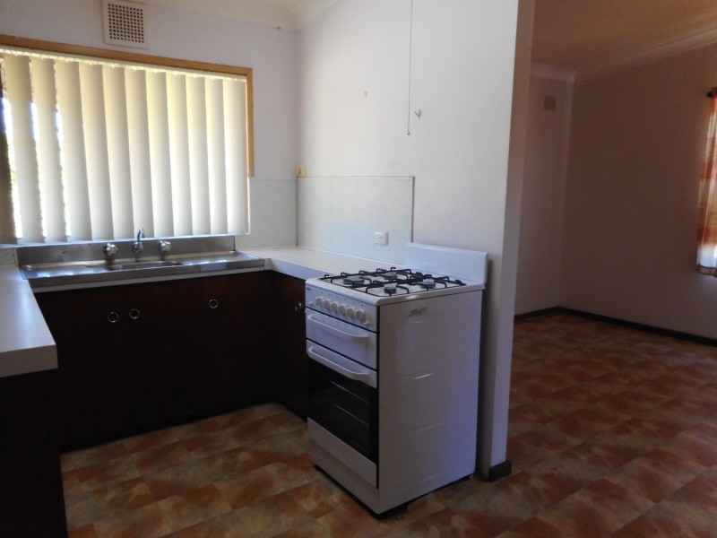 15B Kelly St, Geraldton WA 6530