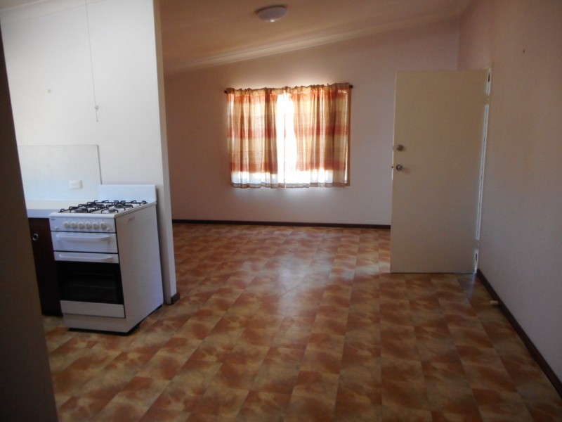 15B Kelly St, Geraldton WA 6530