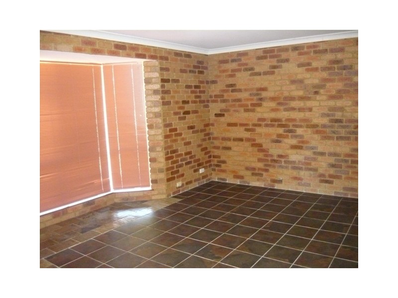 20 Broadfield Close, Rangeway WA 6530