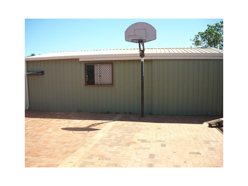 20 Broadfield Close, Rangeway WA 6530