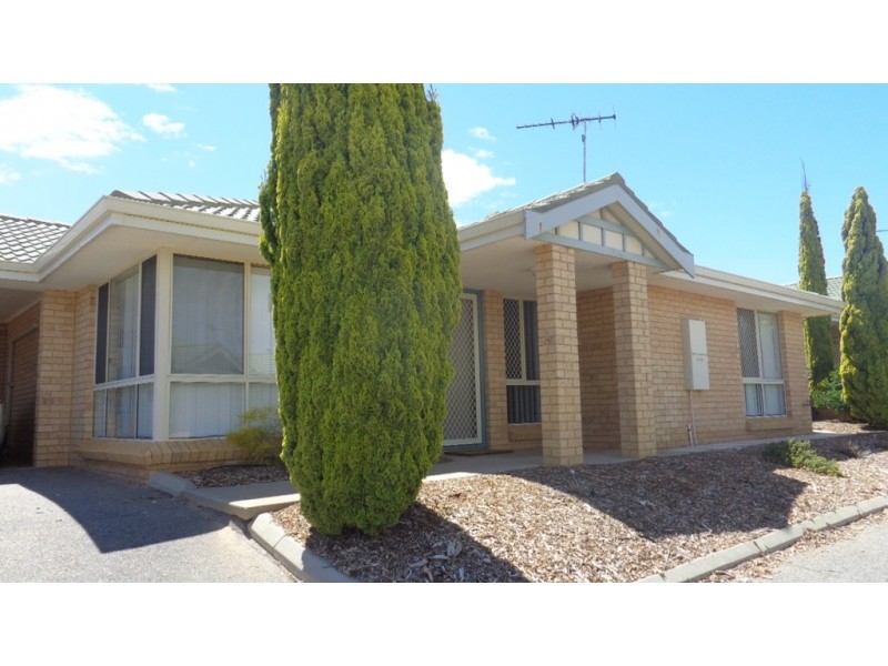 1/4 McDermott Drive, Geraldton WA 6530