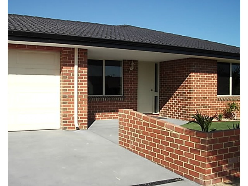 116 Burgess Street, Beachlands WA 6530