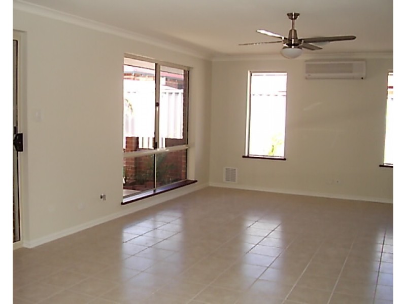 116 Burgess Street, Beachlands WA 6530