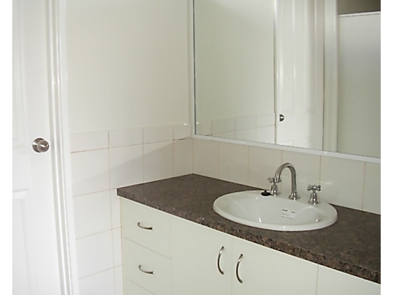 116 Burgess Street, Beachlands WA 6530