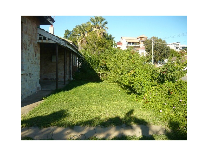 7 Lewis Street, GERALDTON, Geraldton WA 6530