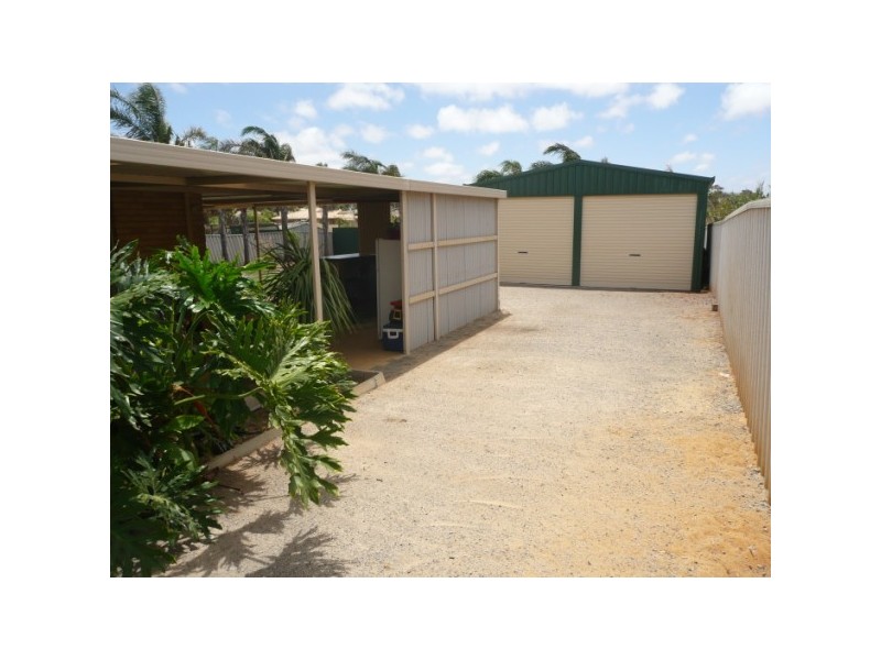 18 Bonamia Road, Utakarra WA 6530