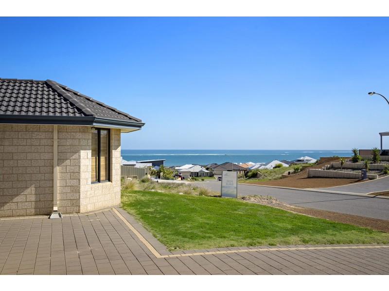 41 Jackson Loop, Wandina WA 6530