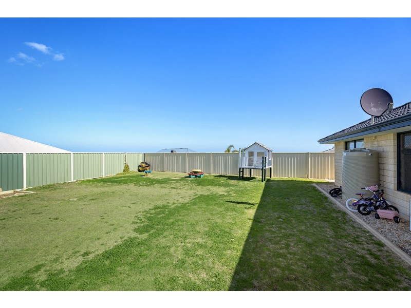 41 Jackson Loop, Wandina WA 6530