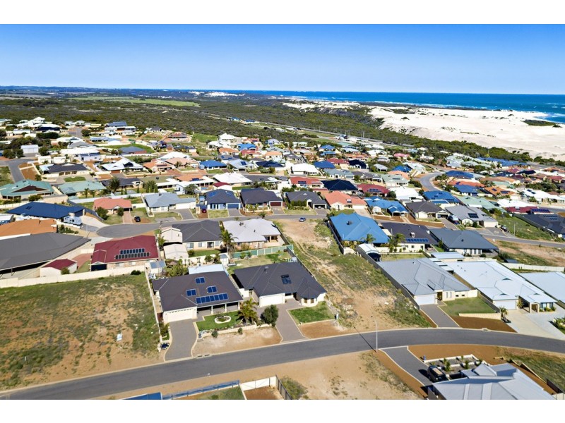 41 Jackson Loop, Wandina WA 6530