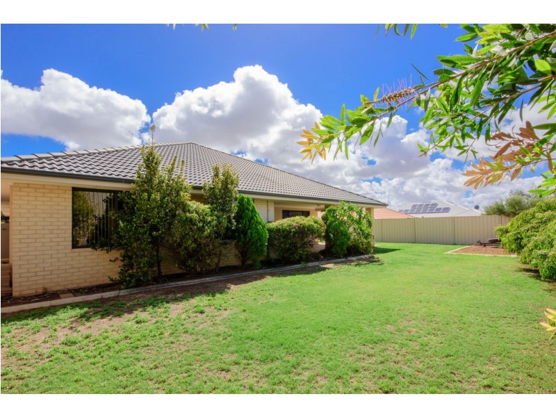 82 Ilma Rise, Wandina WA 6530