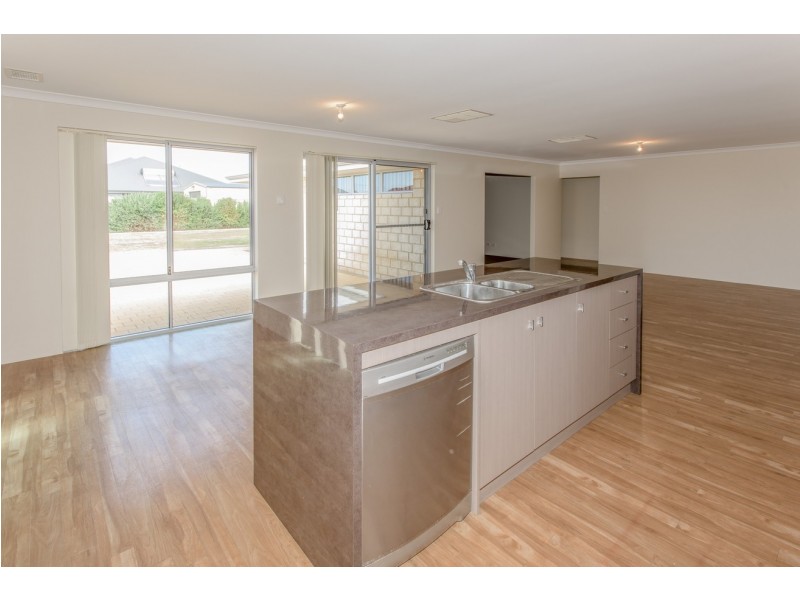 7 Alera Entrance, Wandina WA 6530