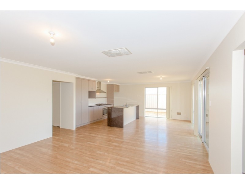 7 Alera Entrance, Wandina WA 6530