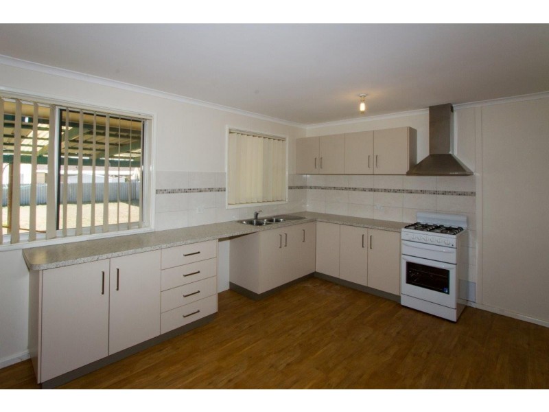 79 Chapman Valley Road, Waggrakine WA 6530