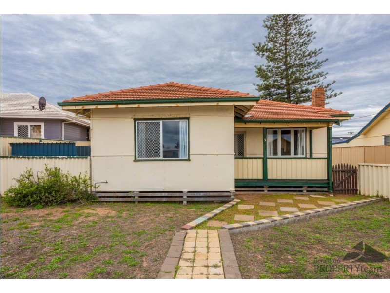 3 Bradley Street, Beachlands WA 6530