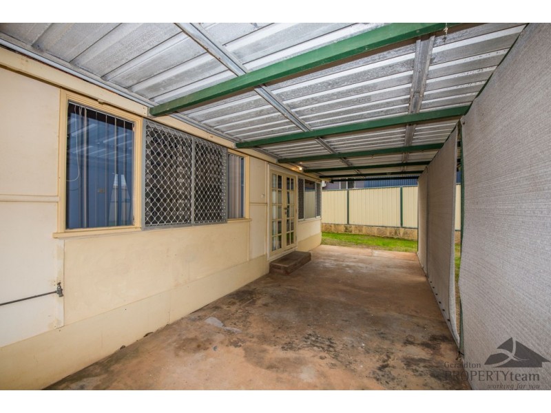 3 Bradley Street, Beachlands WA 6530