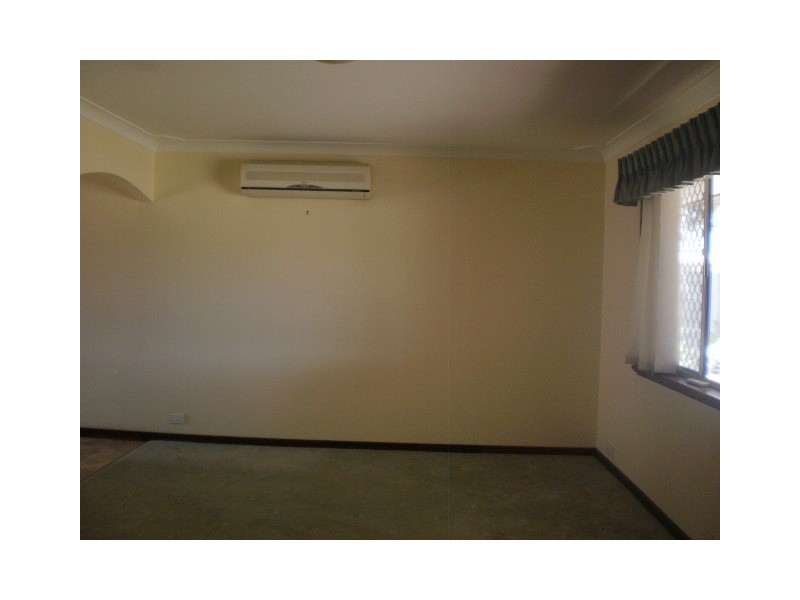 4 Green Street, Bluff Point WA 6530